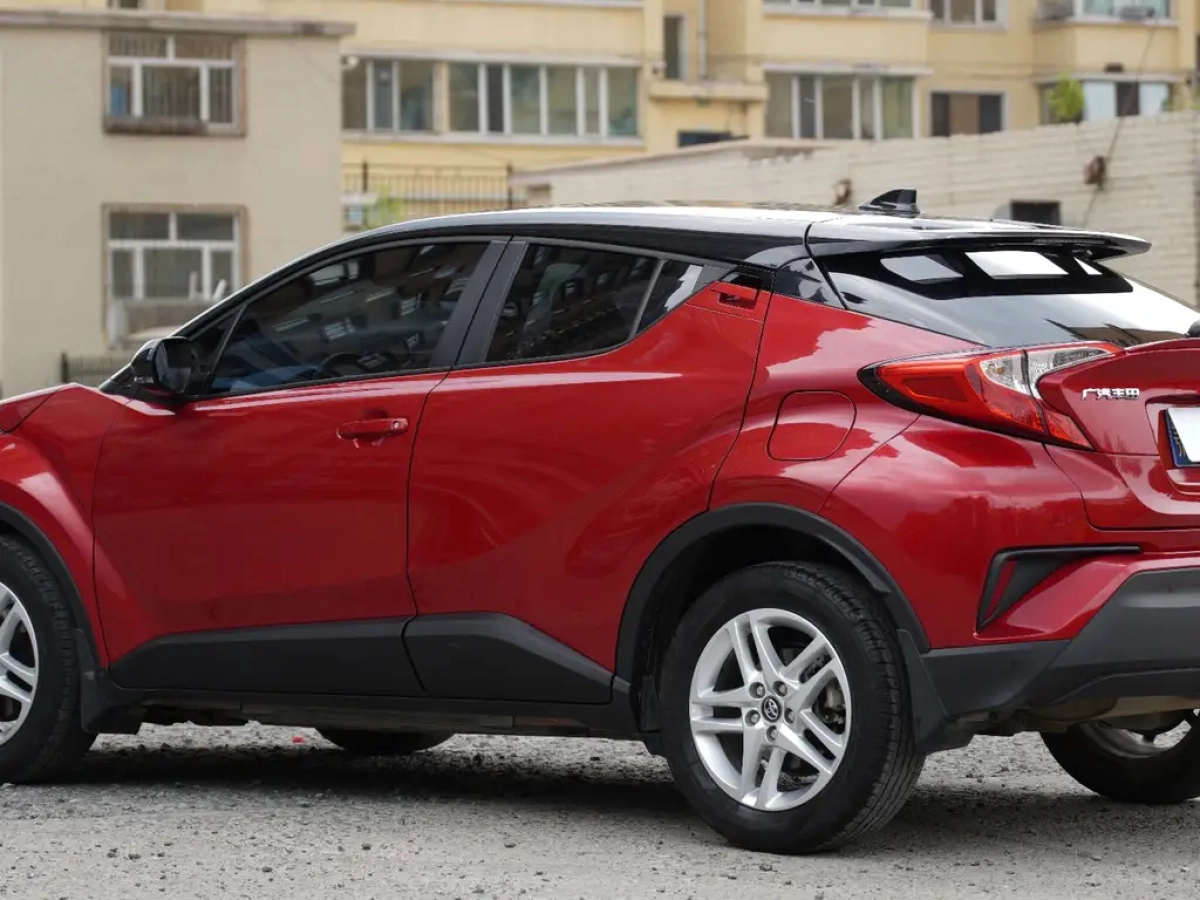 TOYOTA C-HR