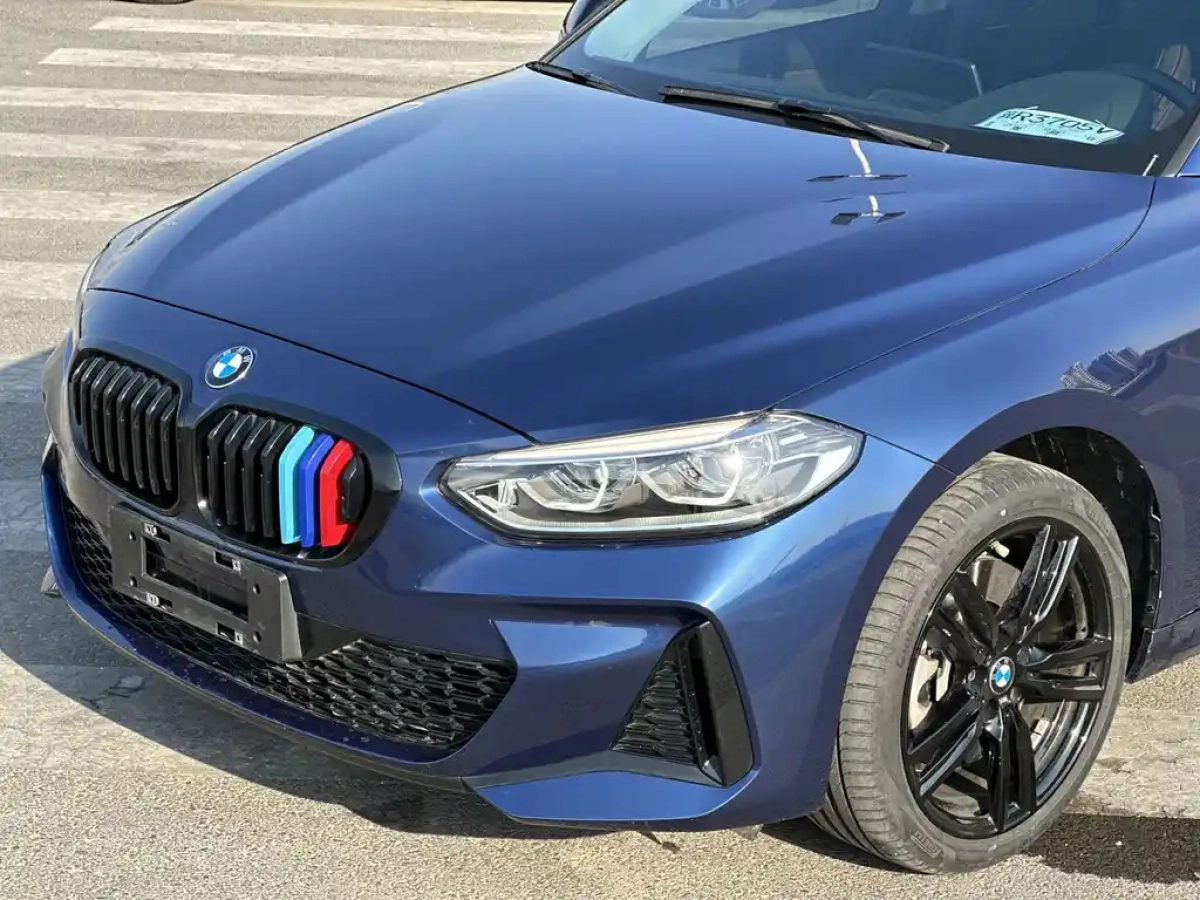 BMW 1-SERIES