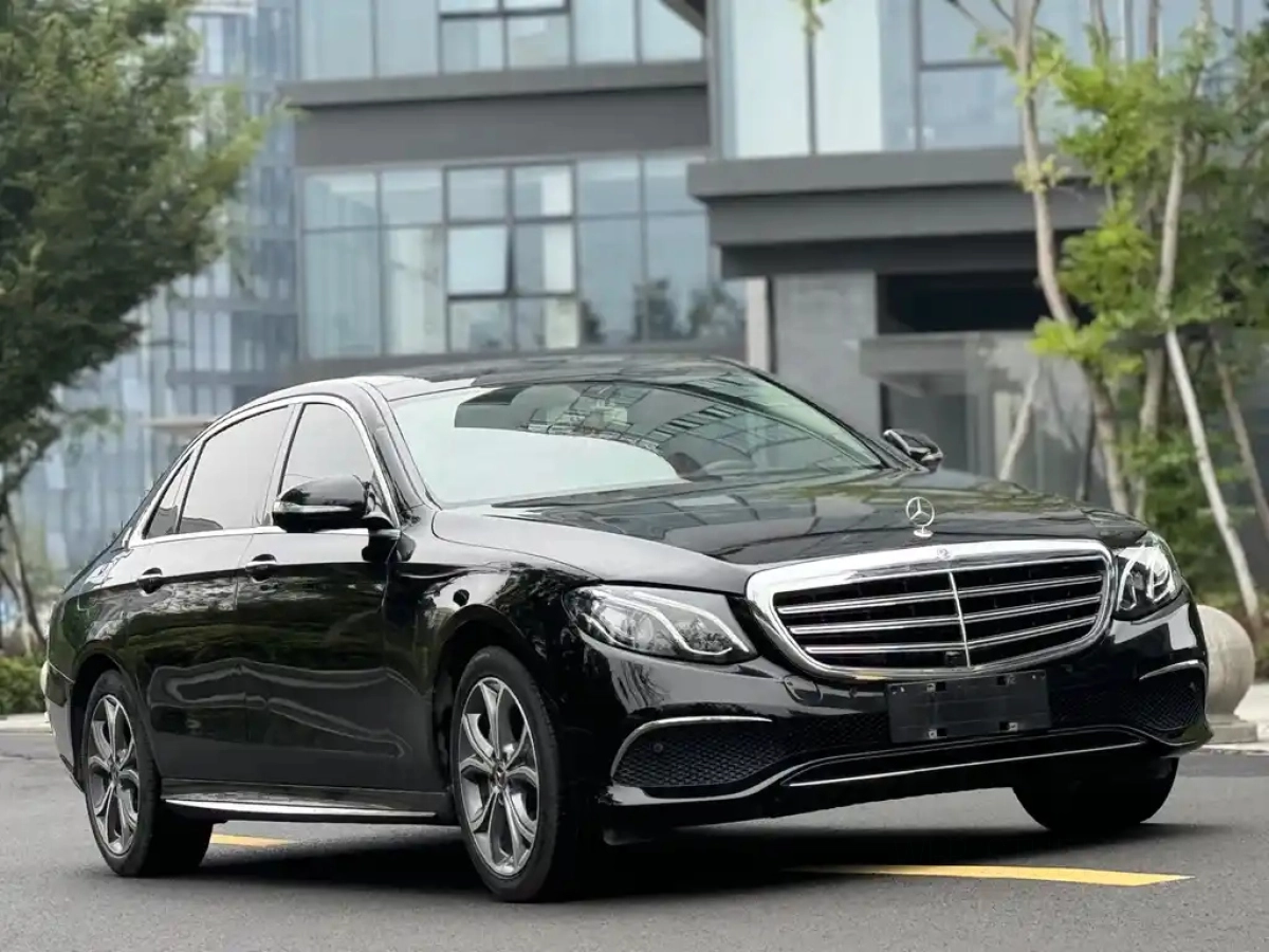 MERCEDES BENZ E-CLASS