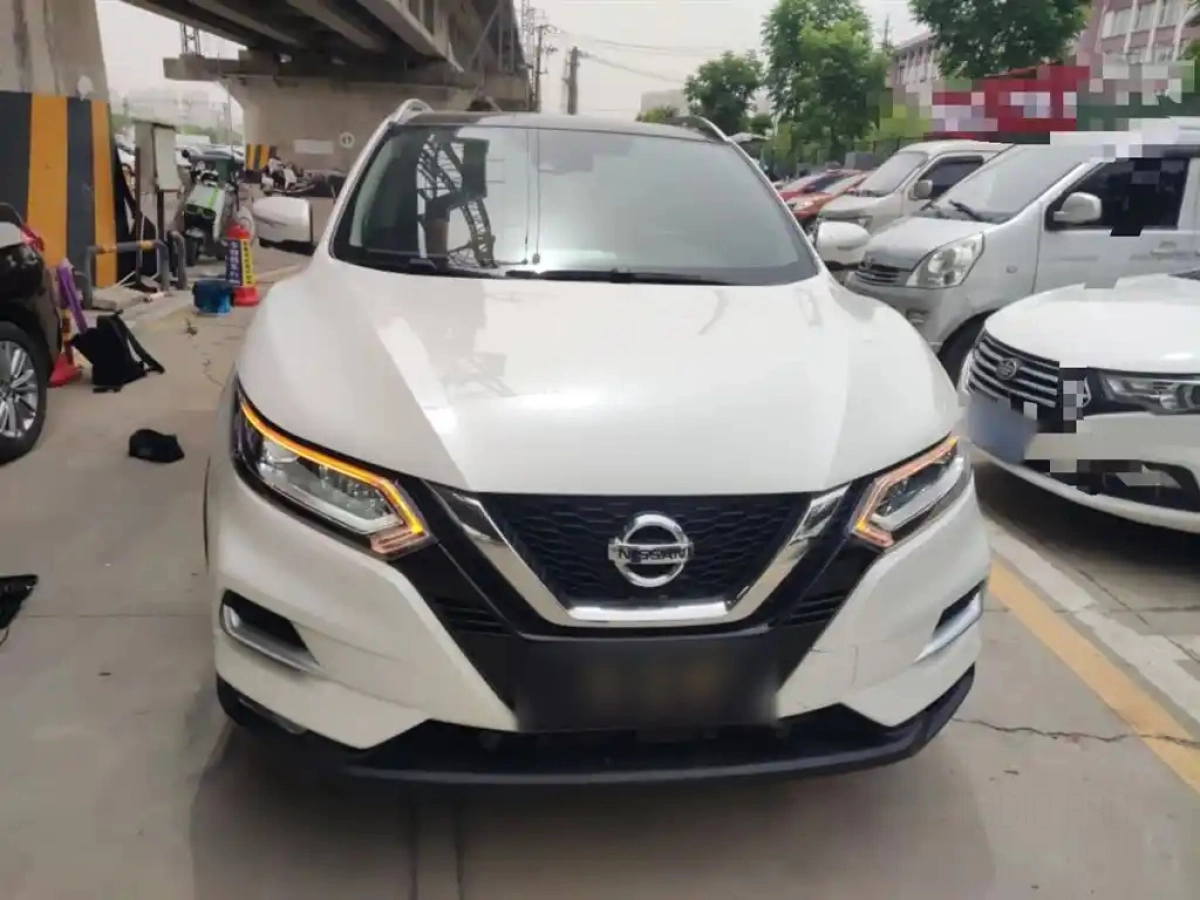 NISSAN QASHQAI