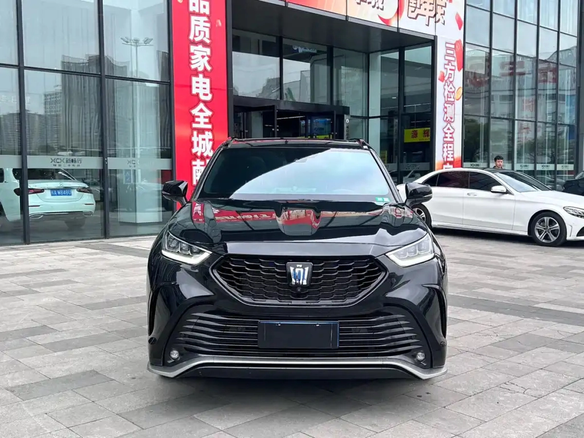 TOYOTA CROWN LUFANG