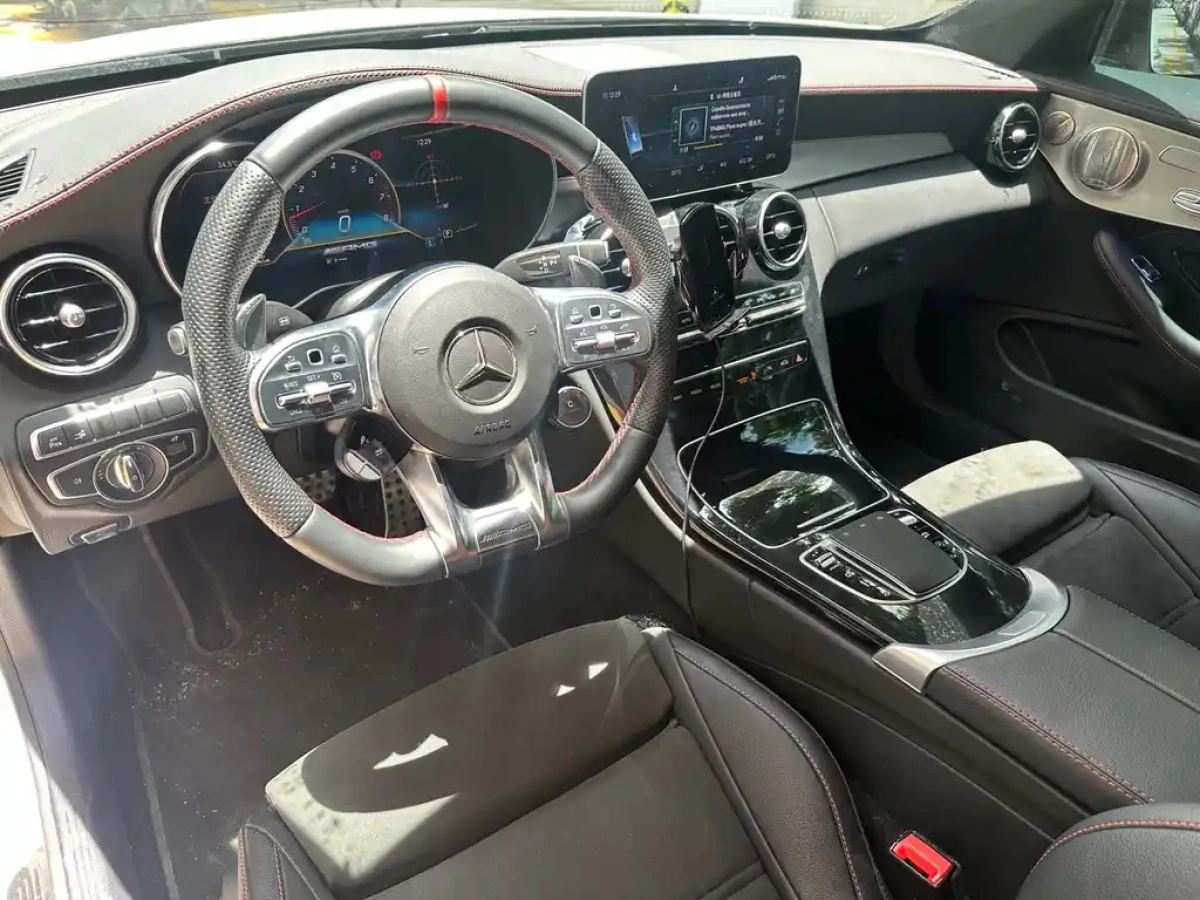 MERCEDES BENZ C-CLASS AMG