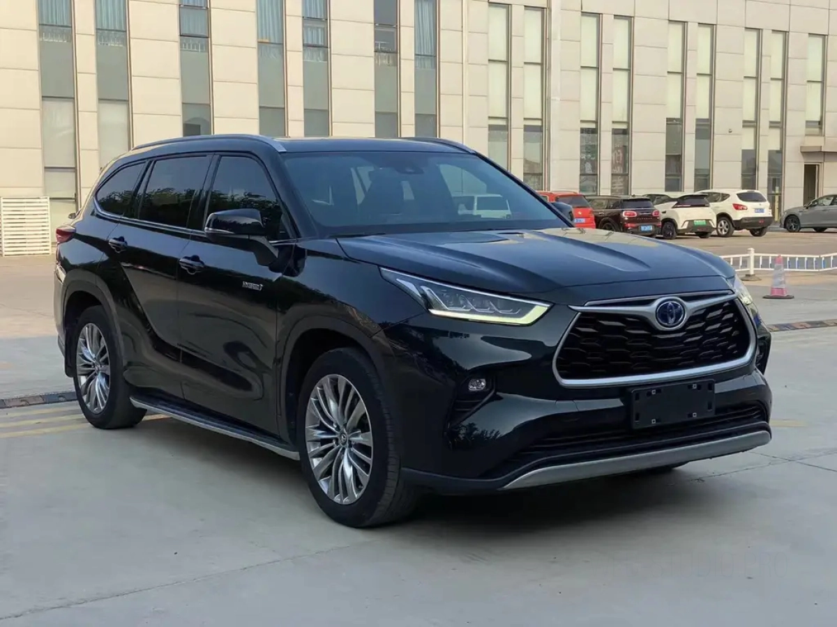 TOYOTA HIGHLANDER