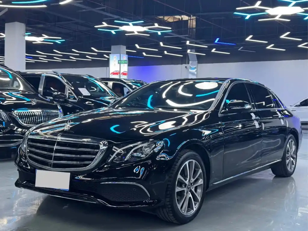 MERCEDES BENZ E-CLASS