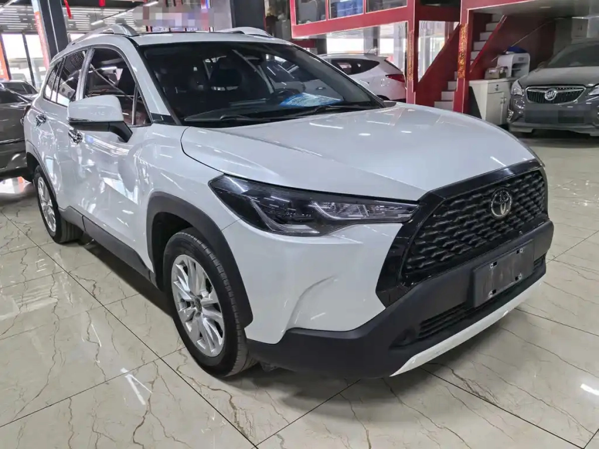TOYOTA COROLLA CROSS