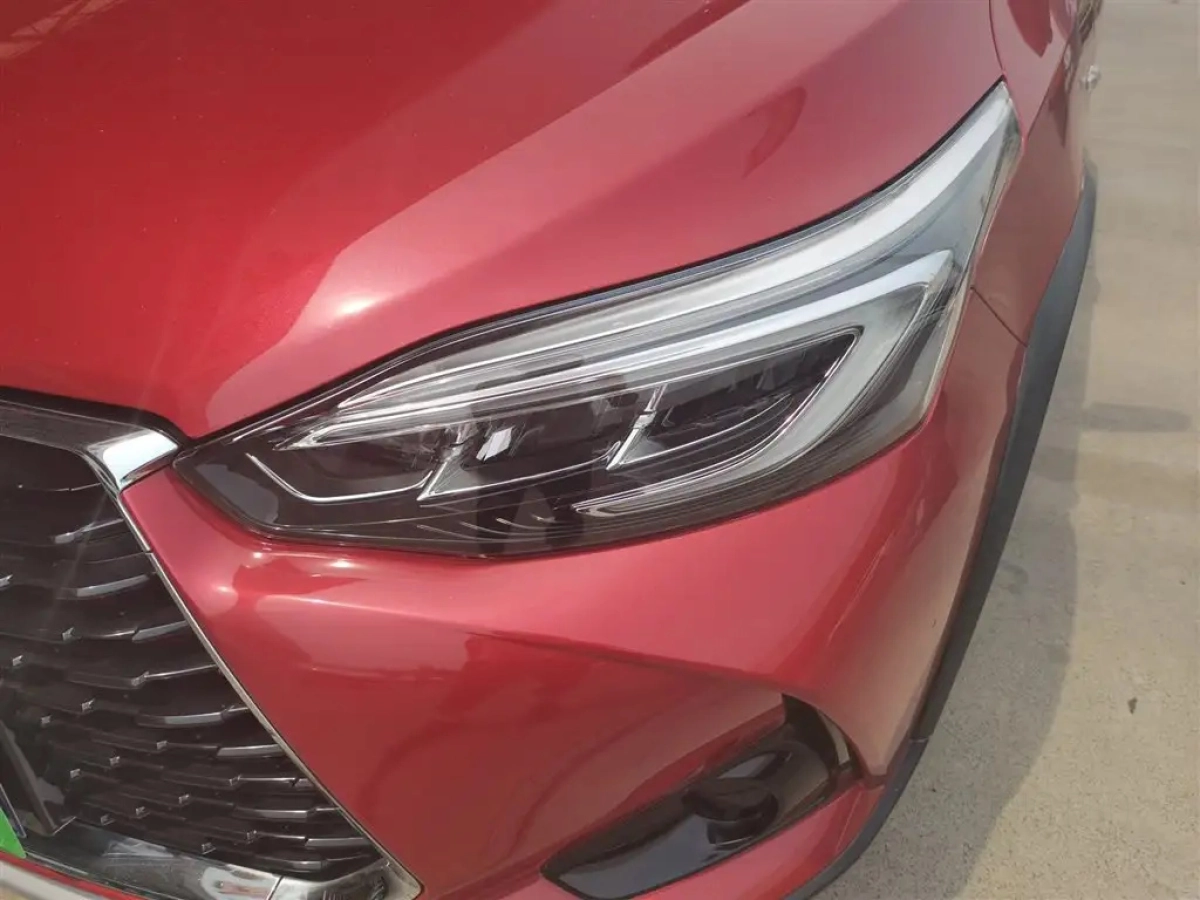 TOYOTA YARIS L DAZZLING