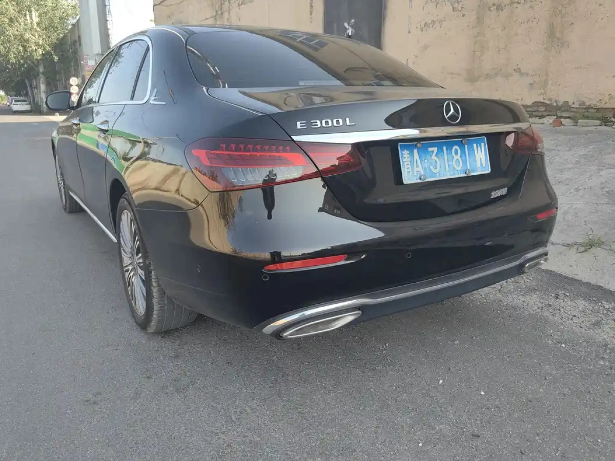 MERCEDES BENZ E-CLASS