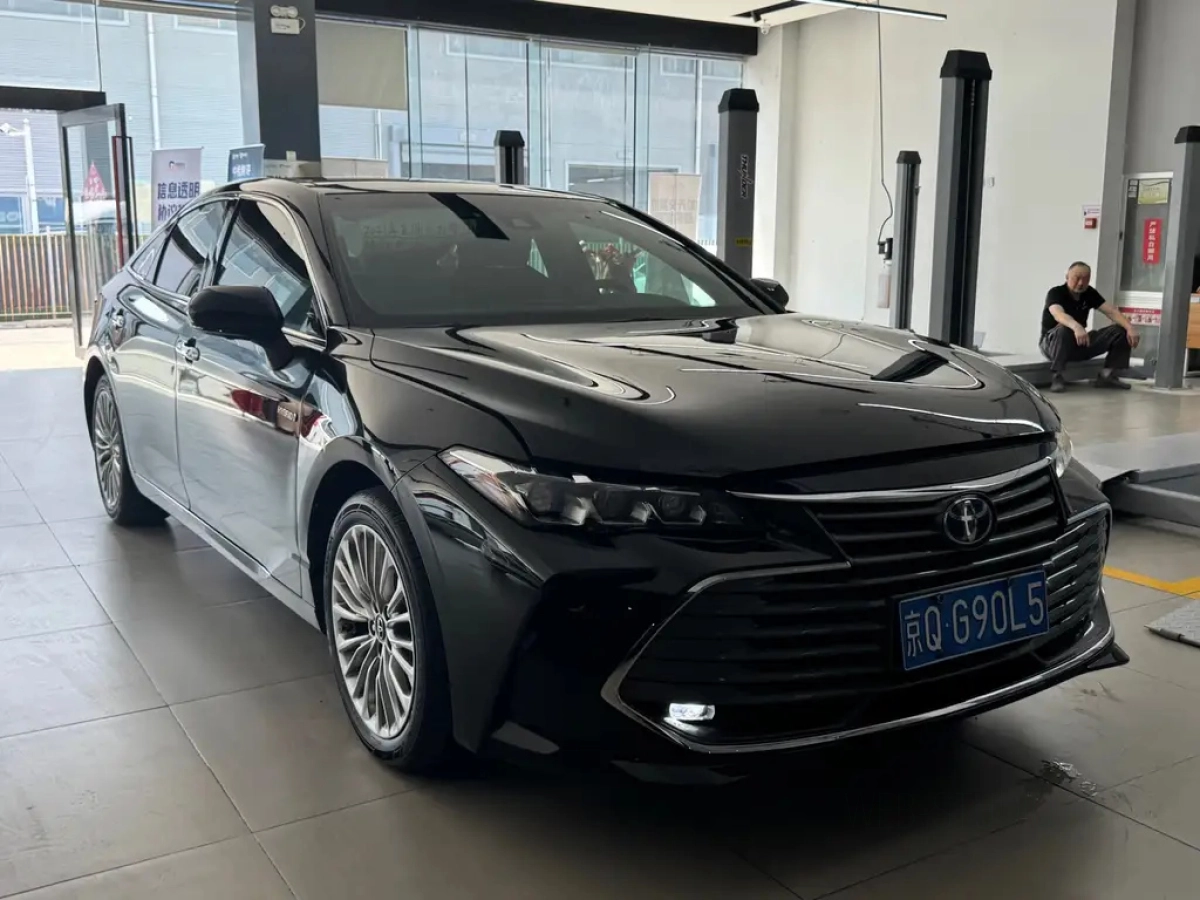 TOYOTA AVALON