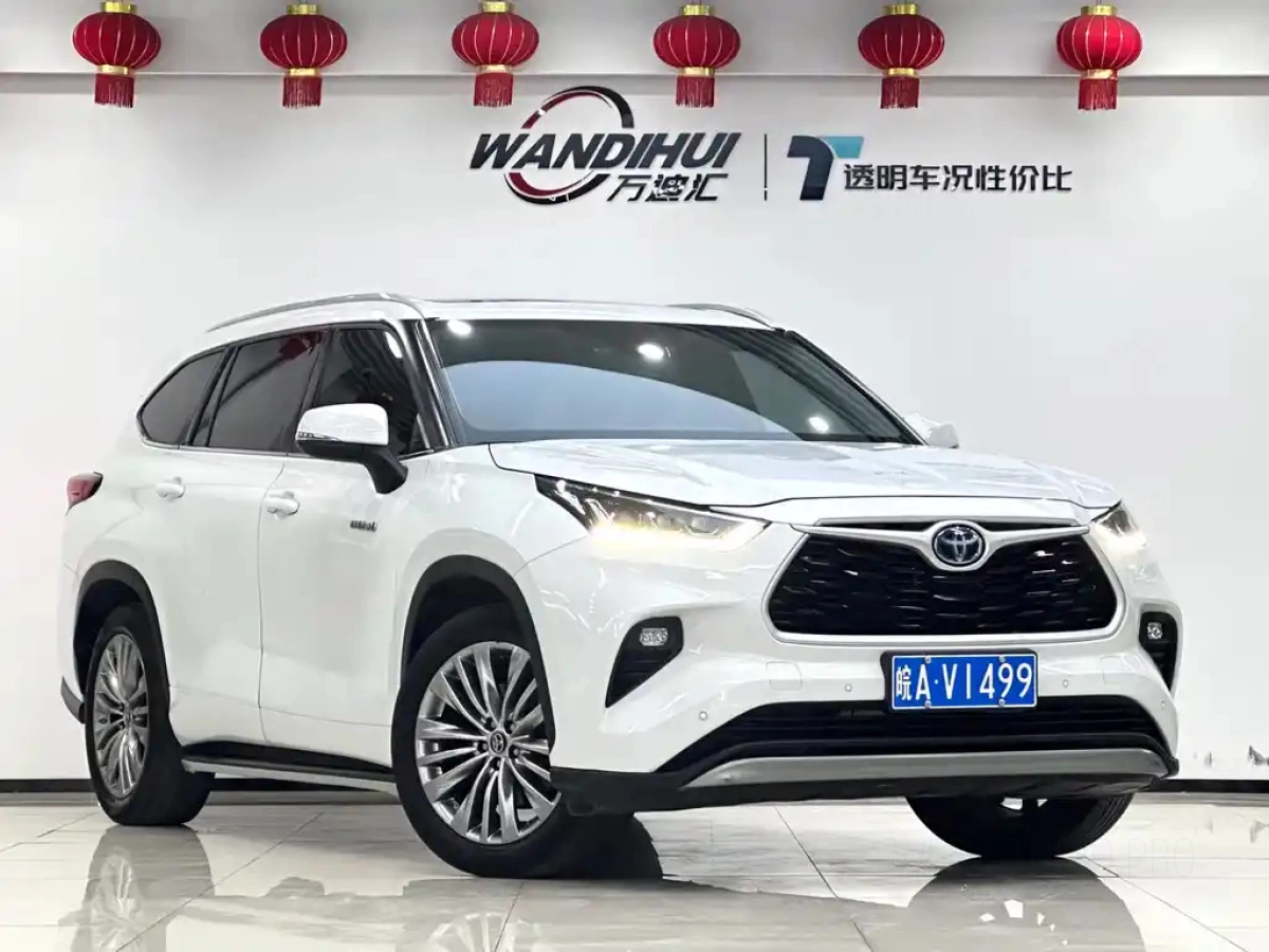 TOYOTA HIGHLANDER