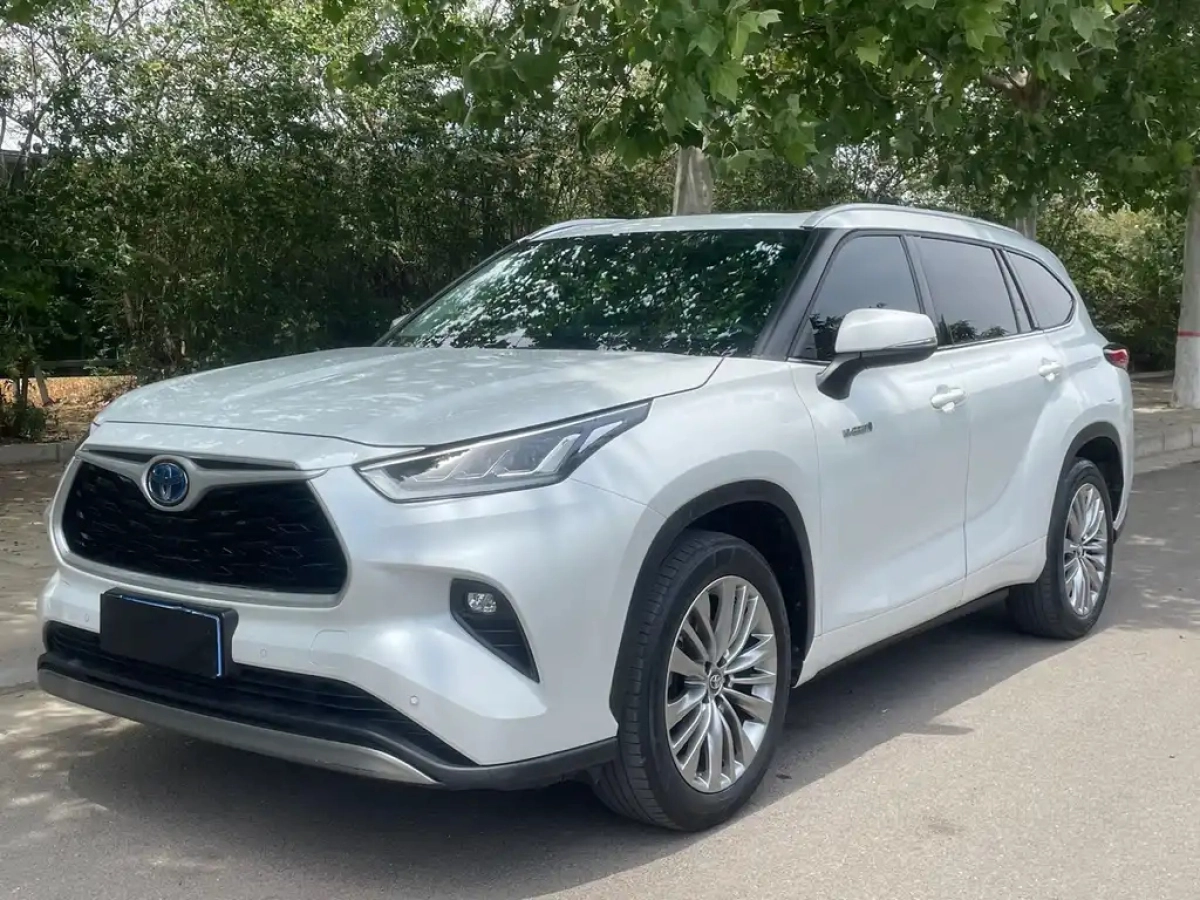 TOYOTA HIGHLANDER