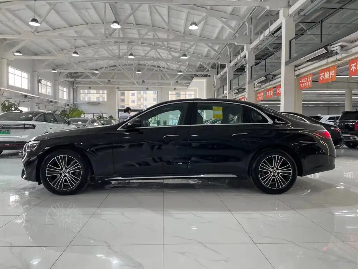 MERCEDES BENZ E-CLASS