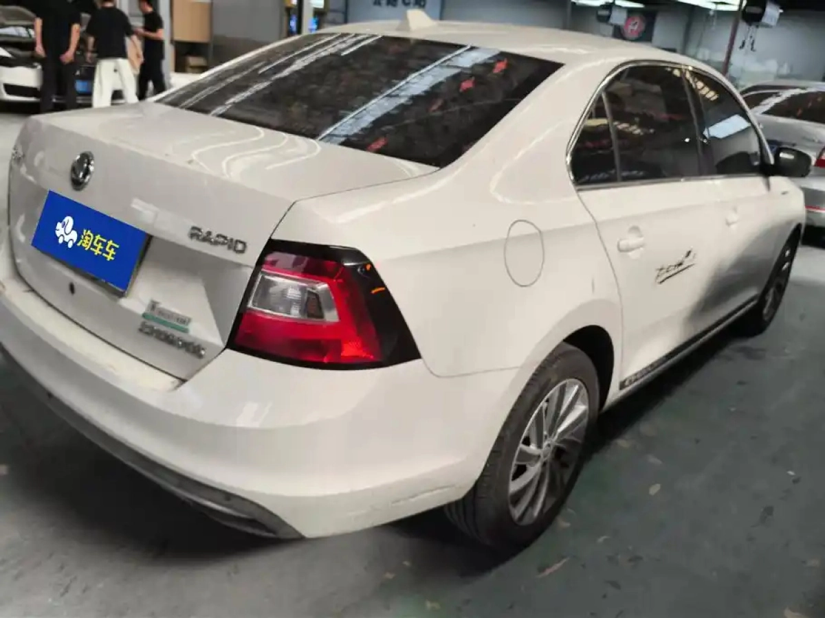 SKODA RAPID