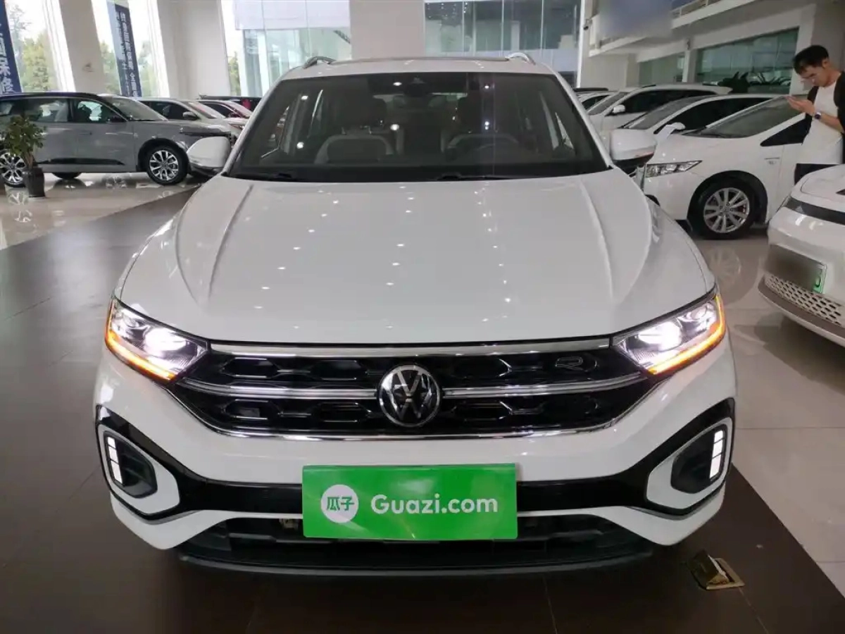 VOLKSWAGEN T-ROC TANGE