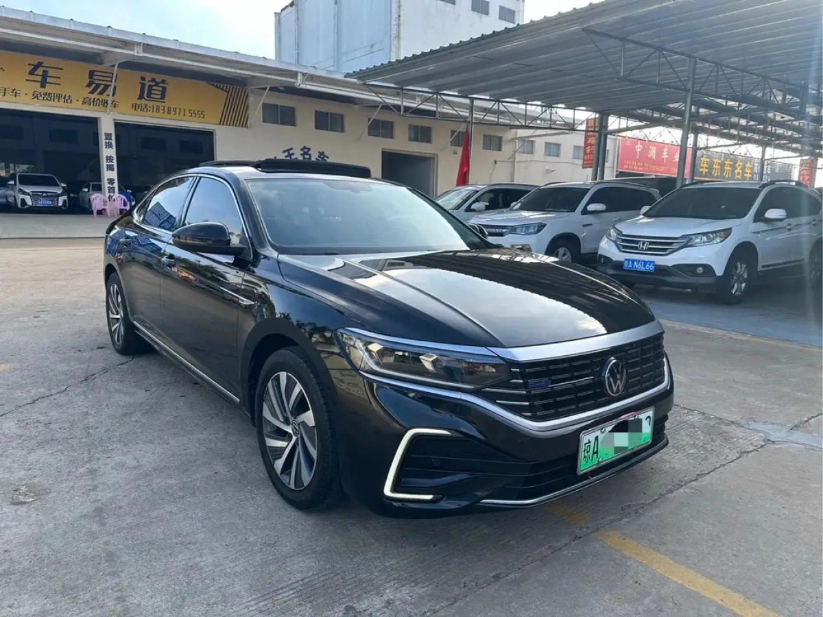 VOLKSWAGEN PASSAT NEW ENERGY