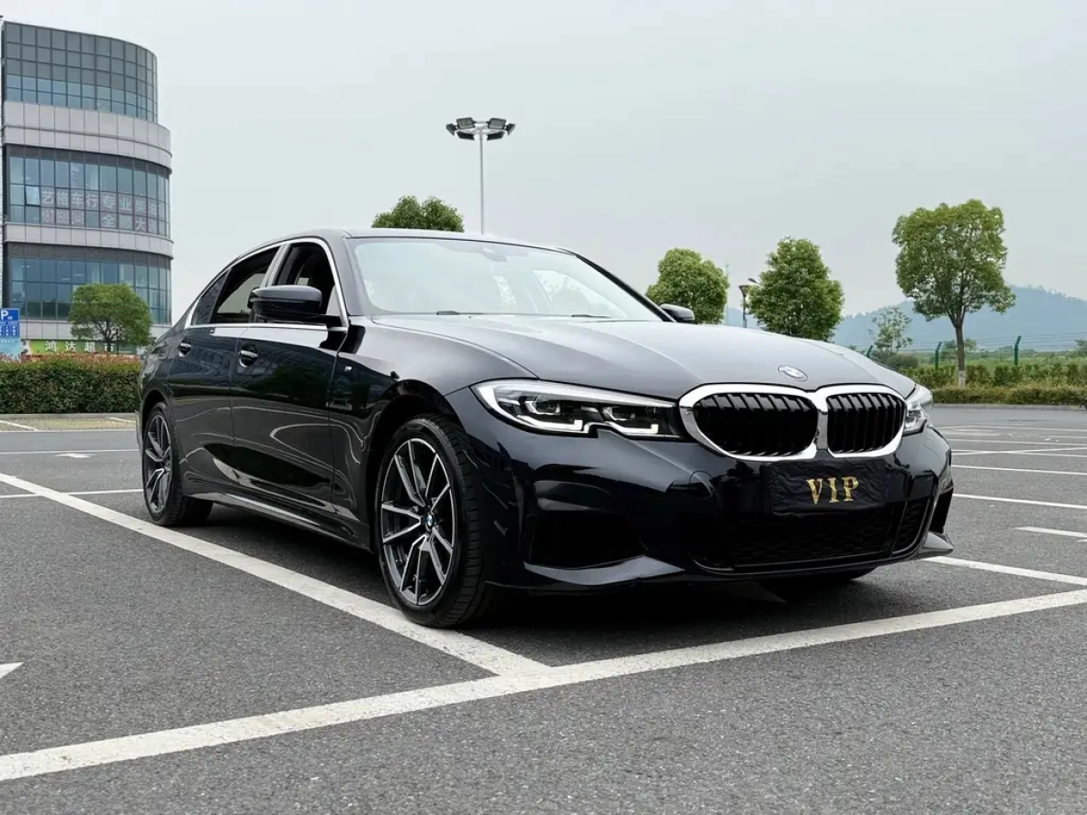 BMW 3-SERIES