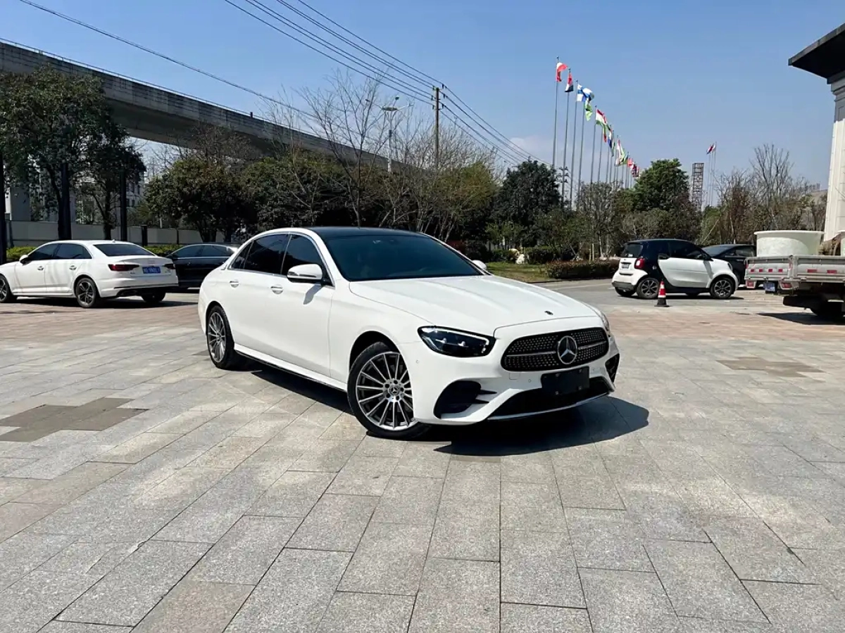 MERCEDES BENZ E-CLASS