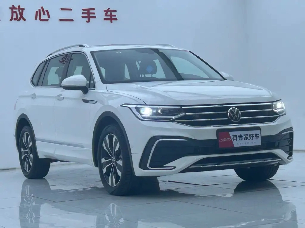 VOLKSWAGEN TIGUAN L