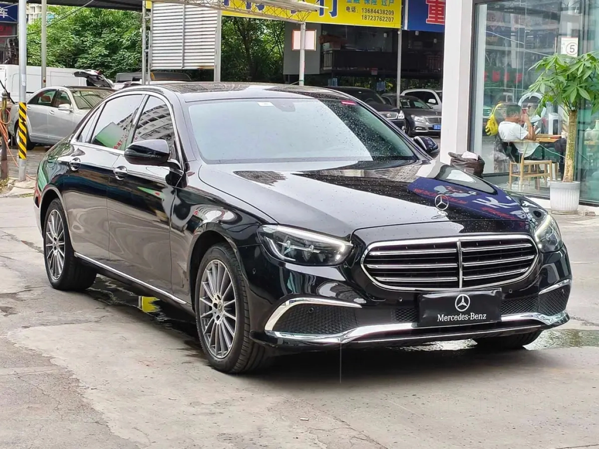 MERCEDES BENZ E-CLASS