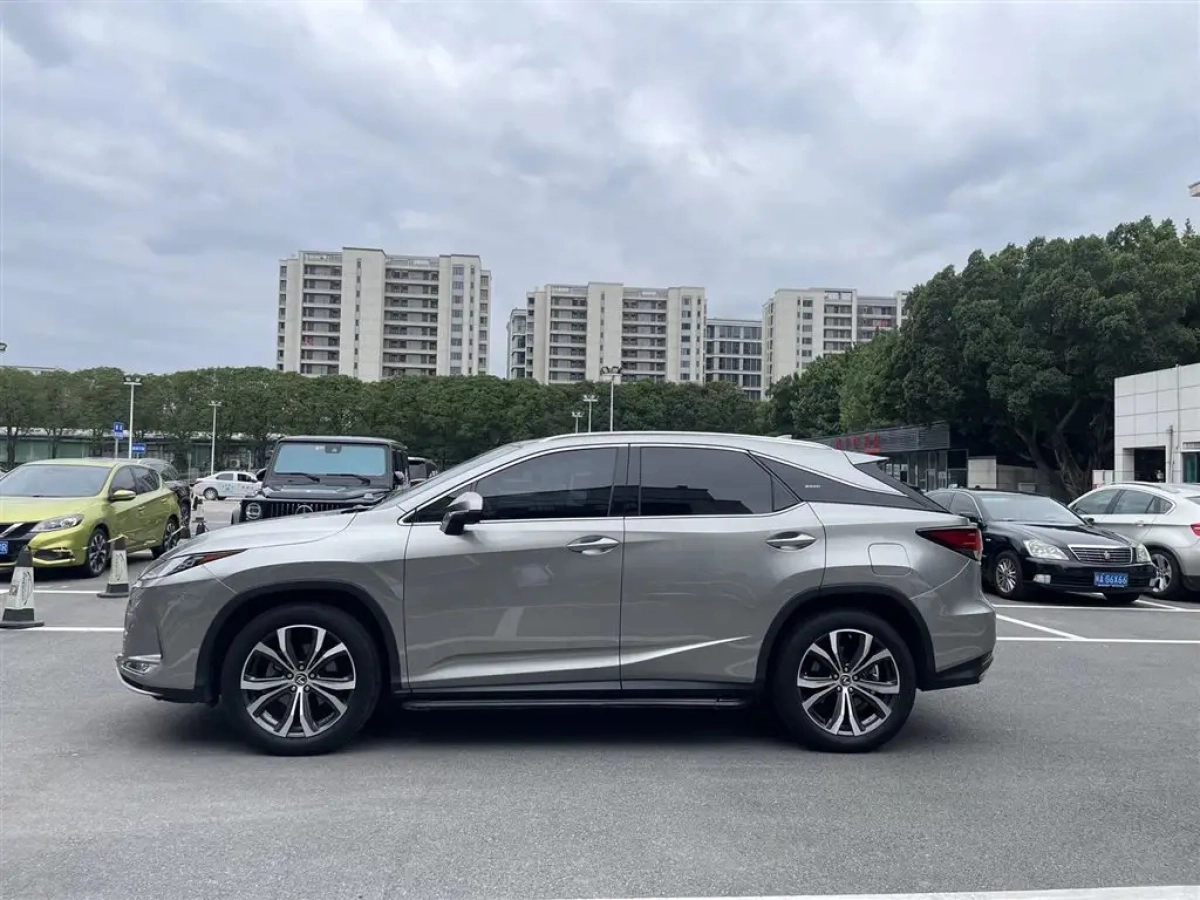 LEXUS RX
