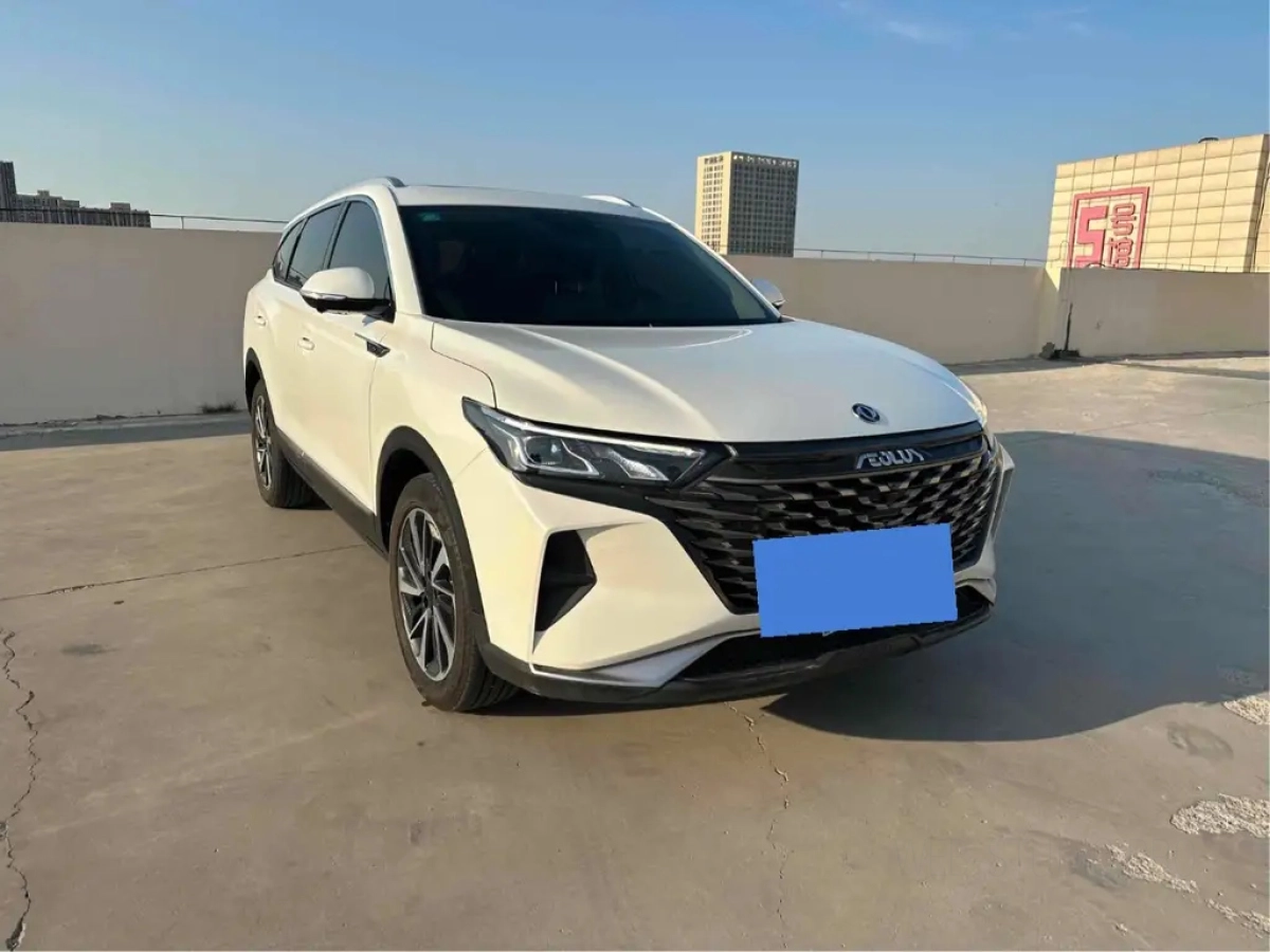 DONGFENG AEOLUS AX7