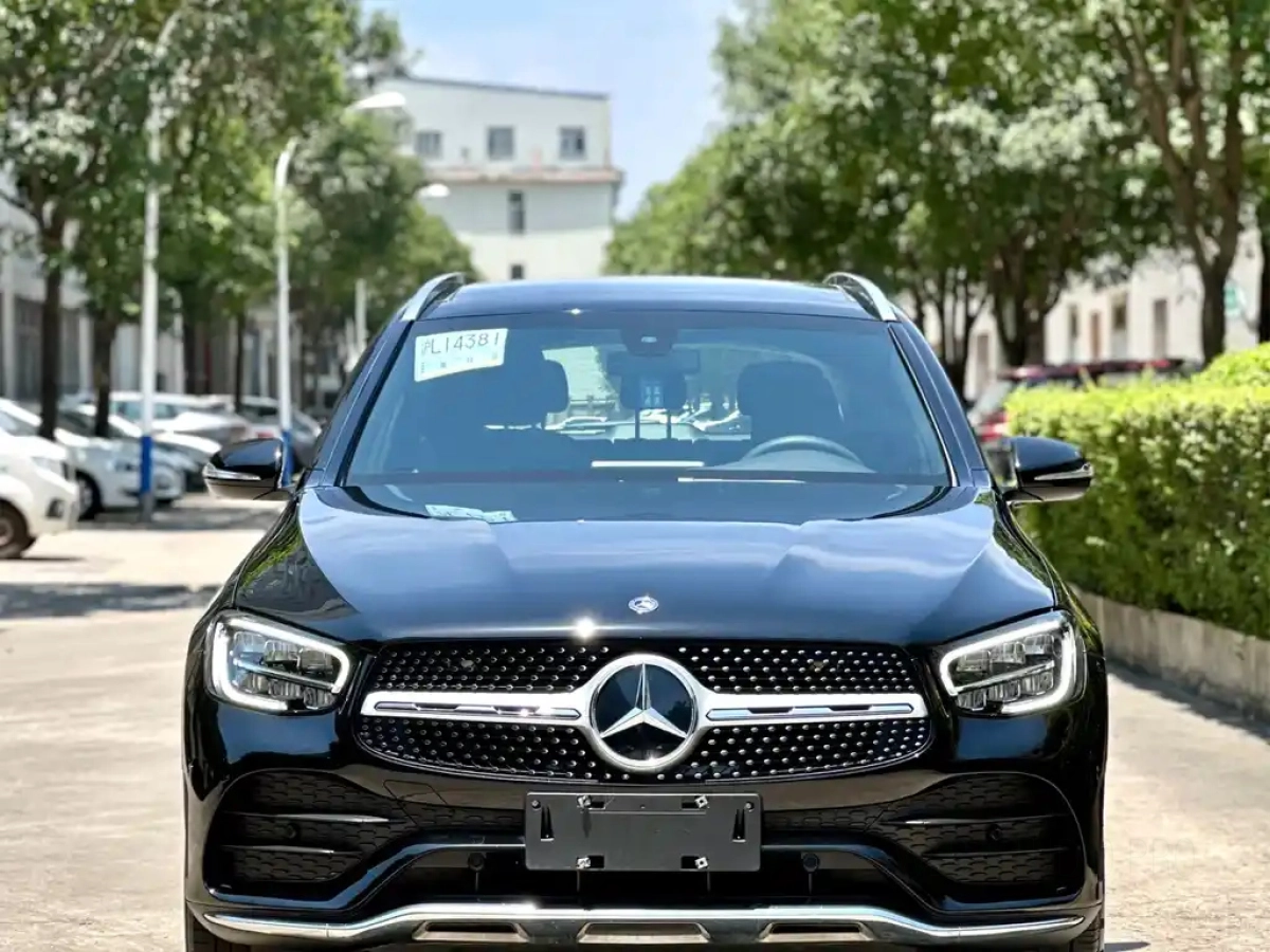 MERCEDES BENZ GLC