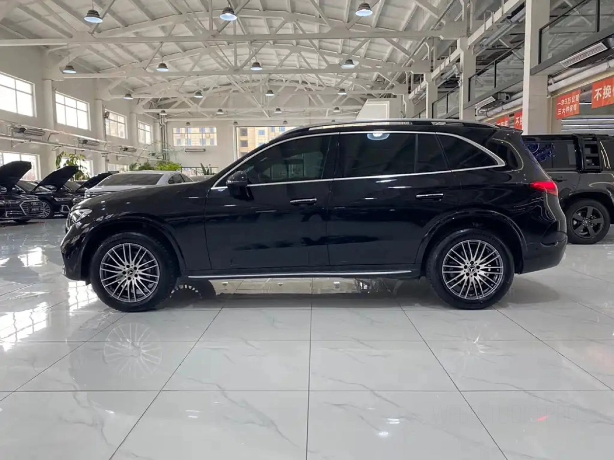 MERCEDES BENZ GLC
