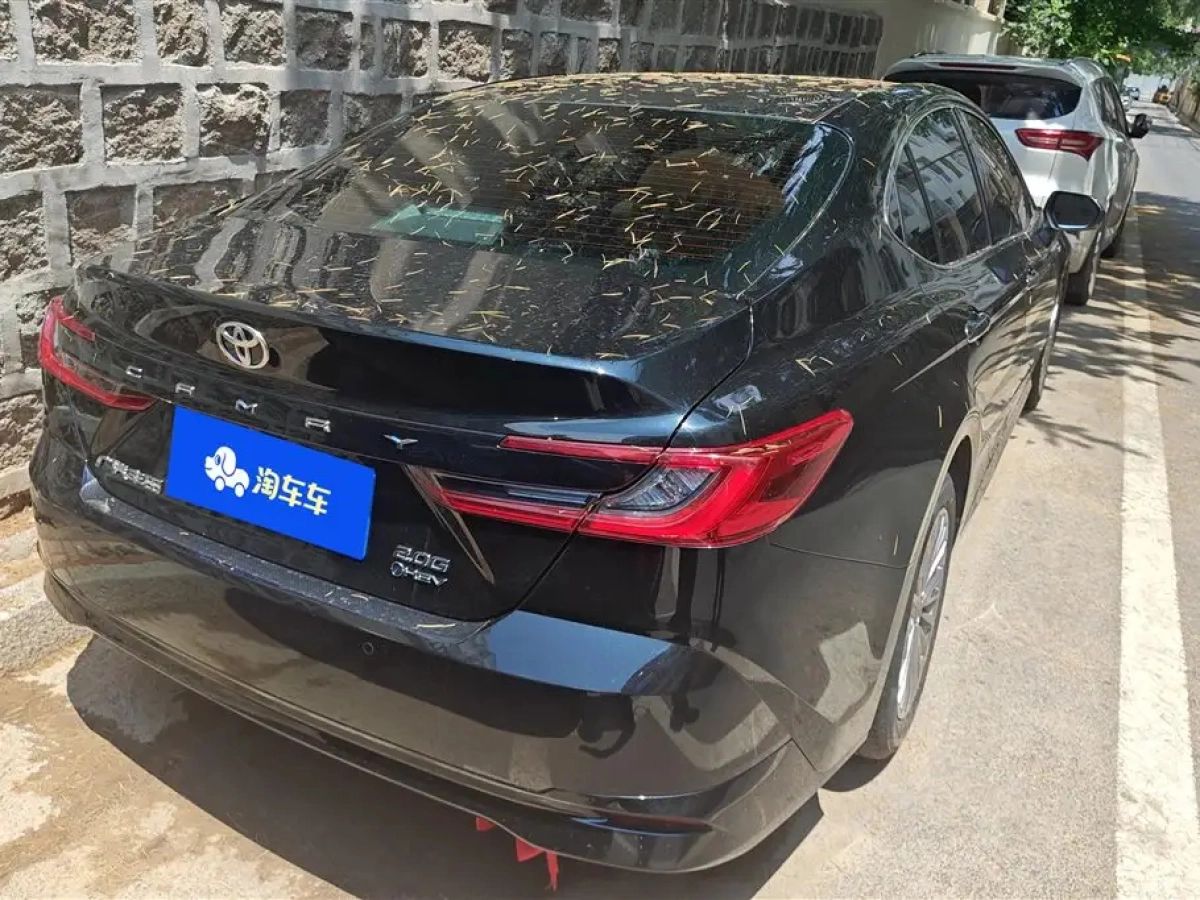 TOYOTA CAMRY