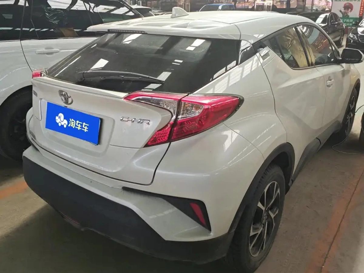 TOYOTA C-HR