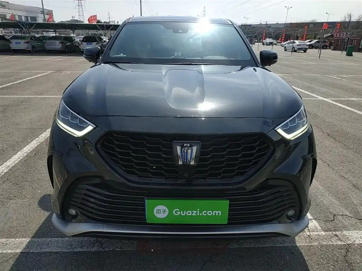 TOYOTA CROWN LUFANG