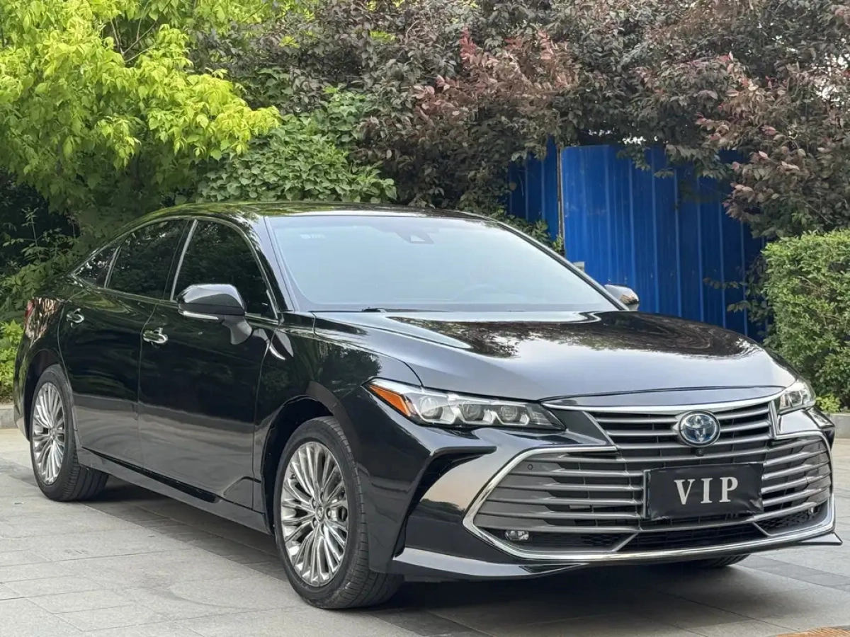 TOYOTA AVALON