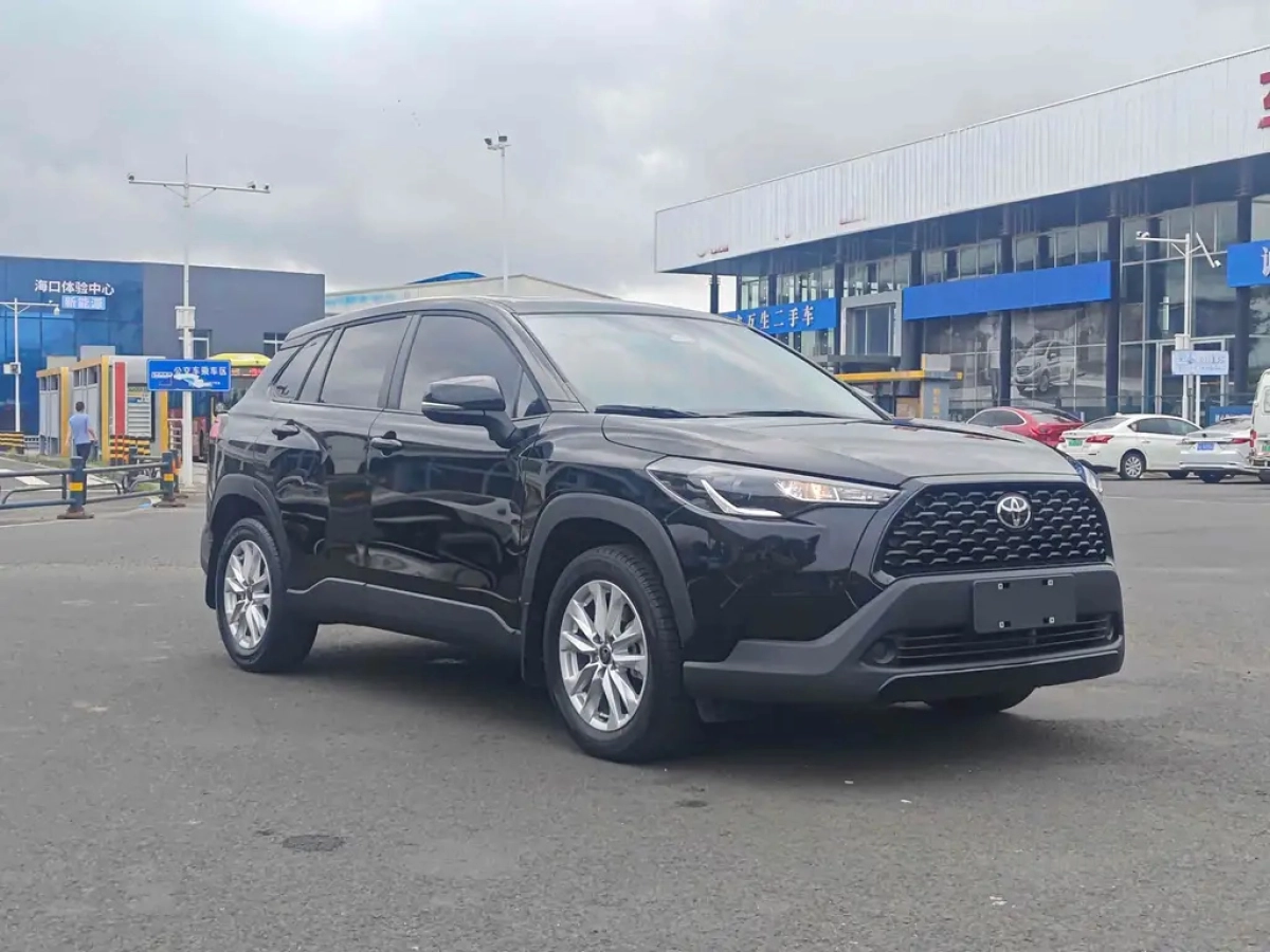 TOYOTA COROLLA CROSS