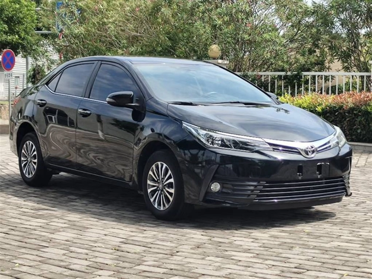 TOYOTA COROLLA