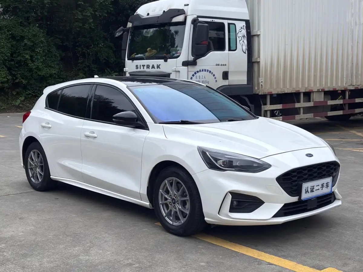 FORD FOCUS