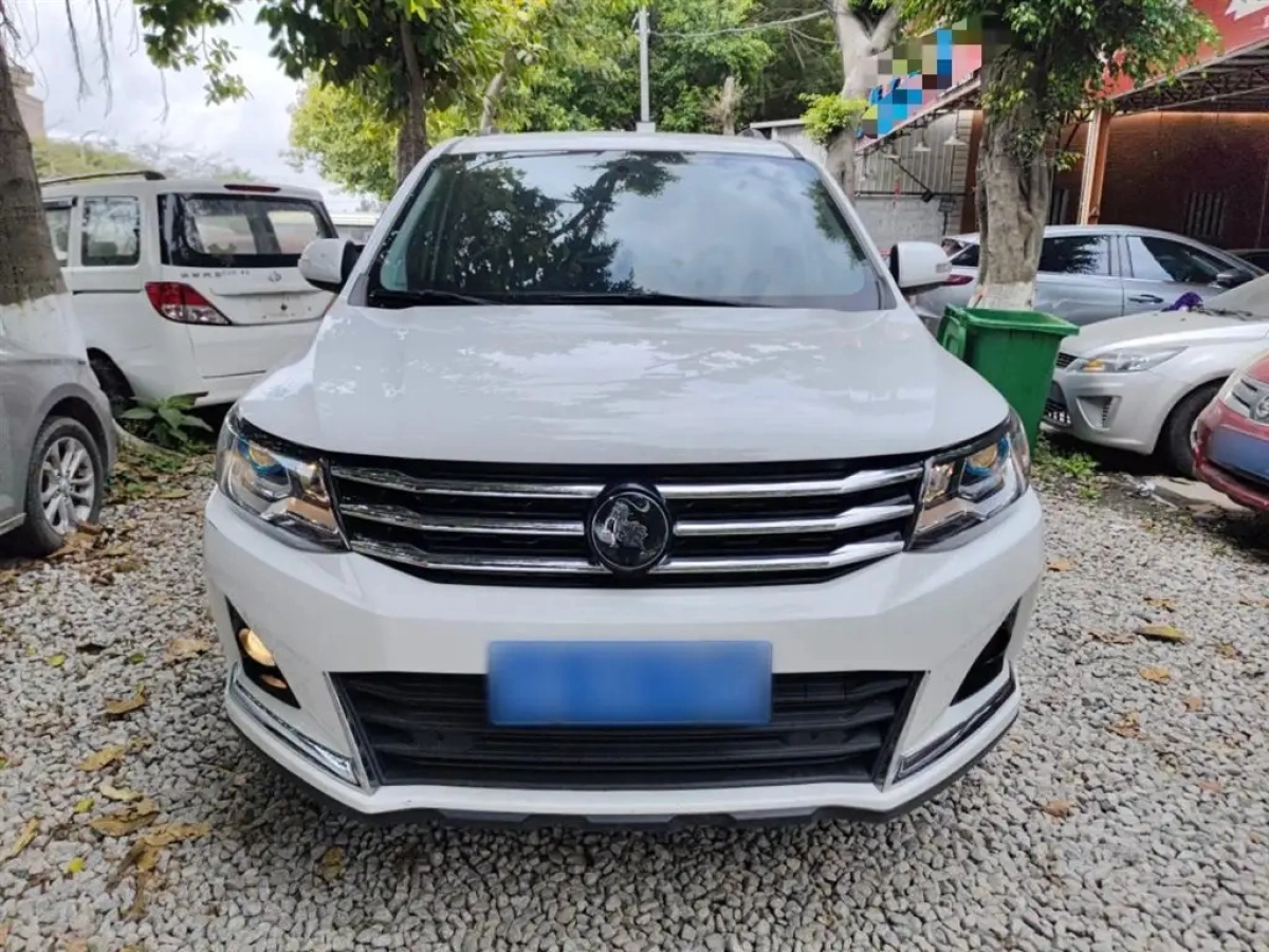 DONGFENG FORTHING SX6