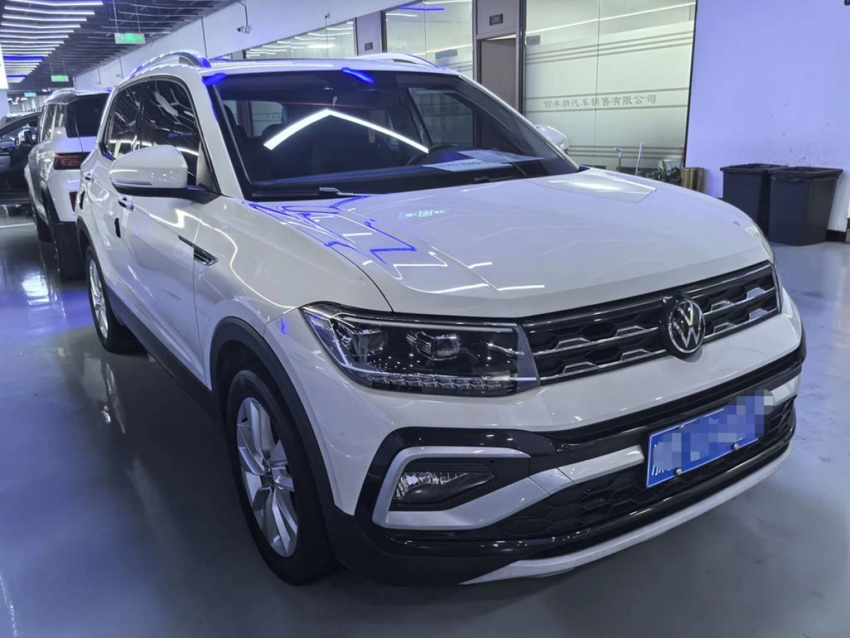 VOLKSWAGEN T-CROSS