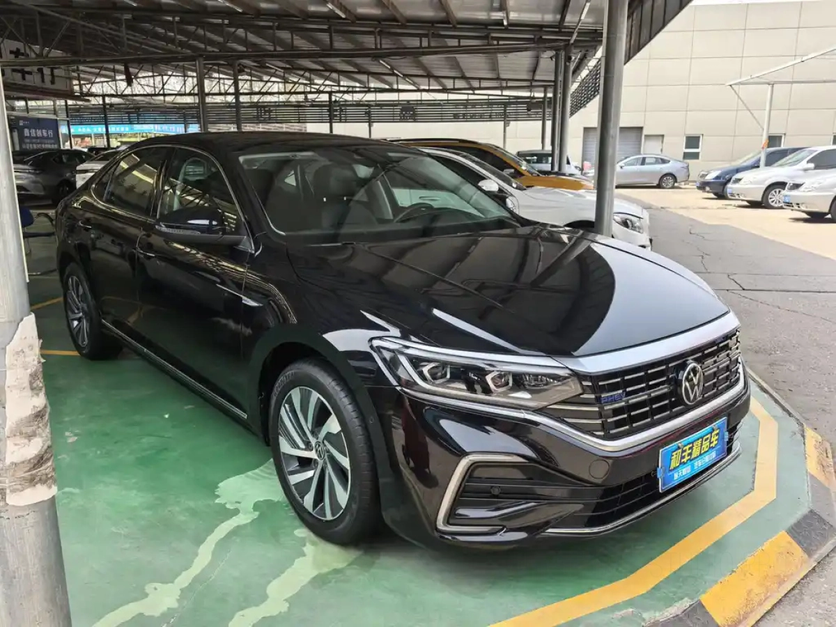 VOLKSWAGEN PASSAT NEW ENERGY