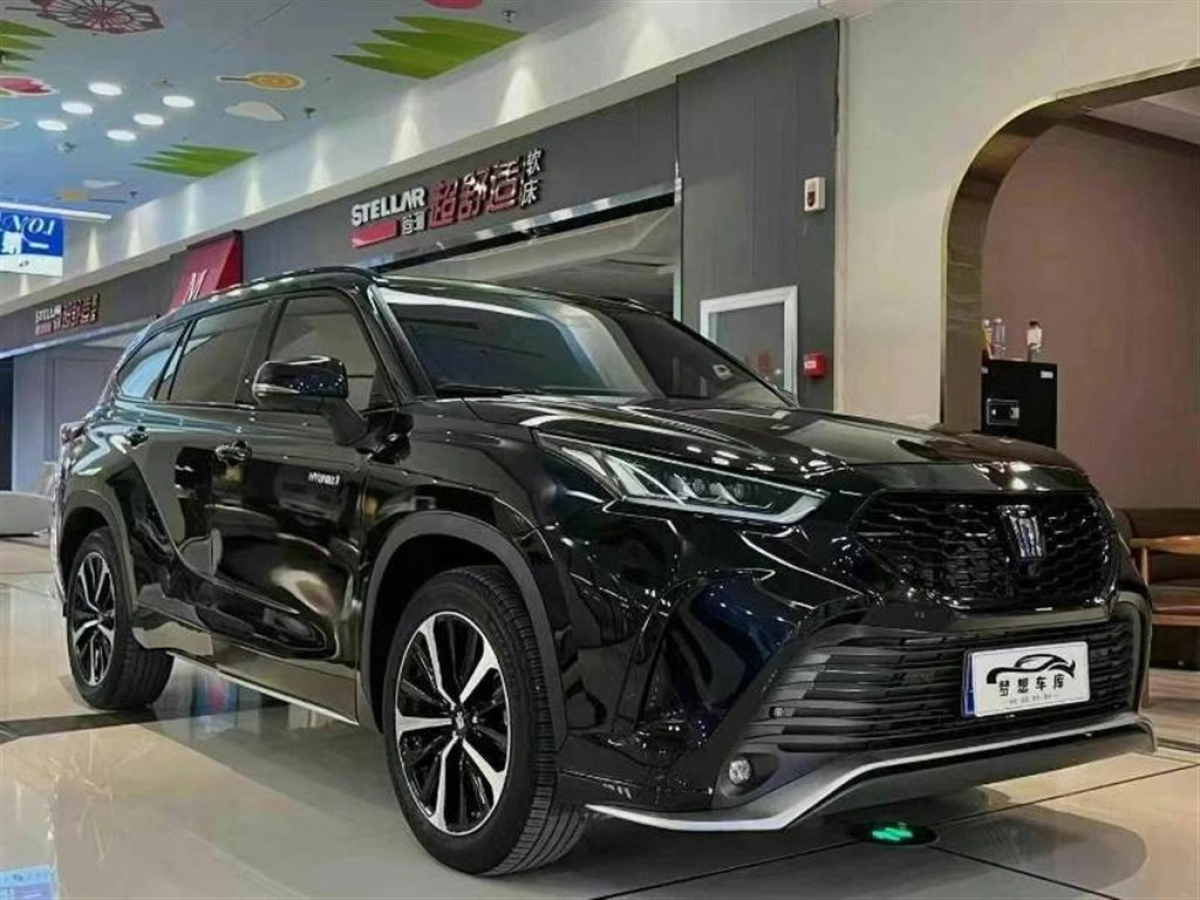 TOYOTA CROWN LUFANG