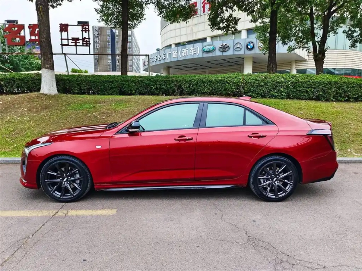 CADILLAC CT4