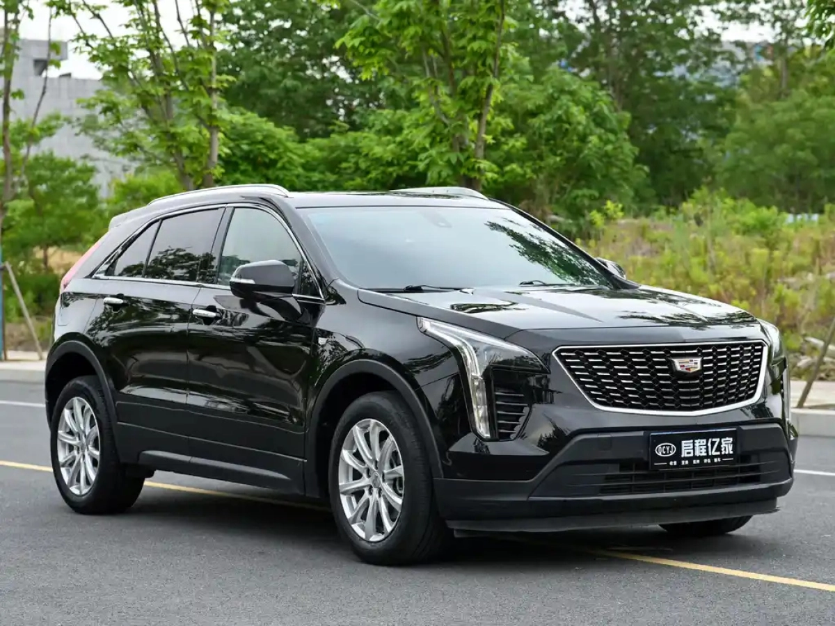 CADILLAC XT4