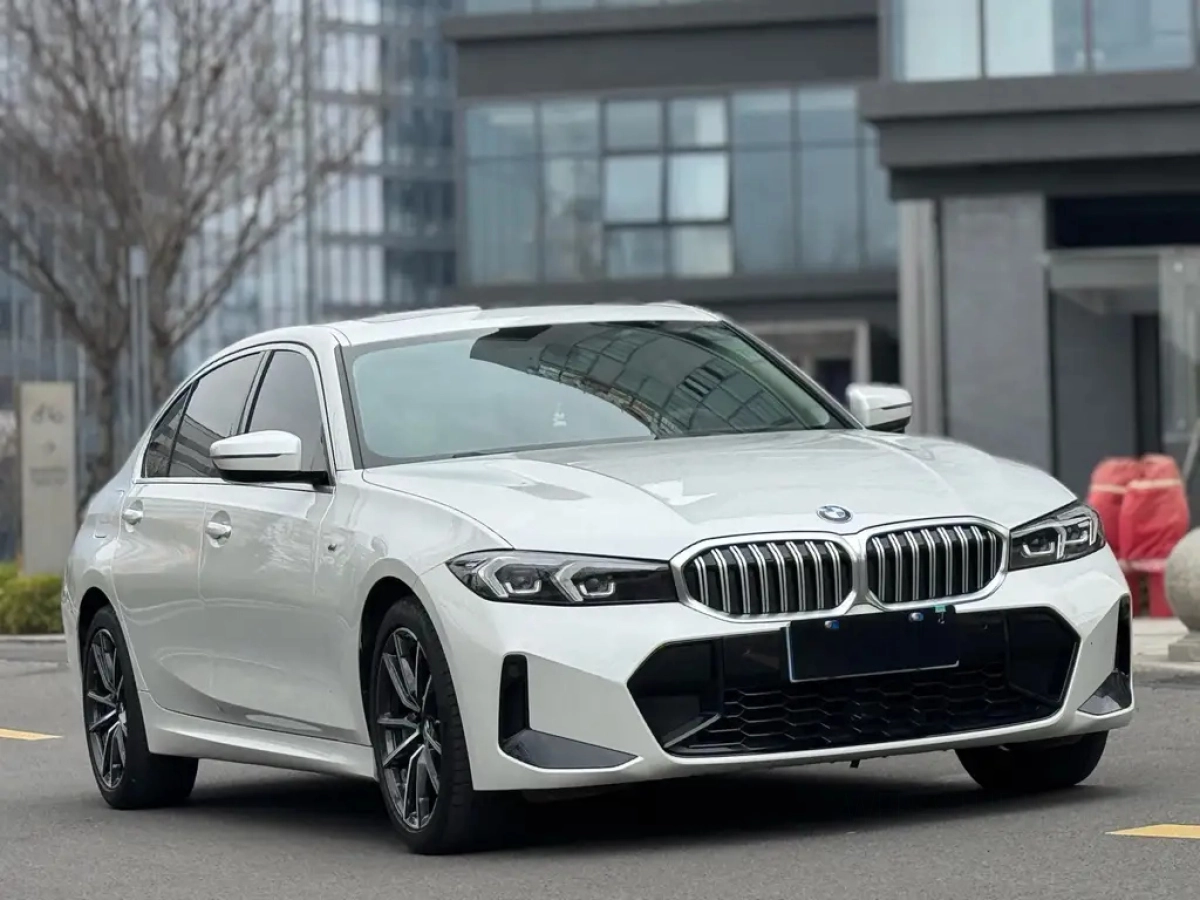BMW 3-SERIES