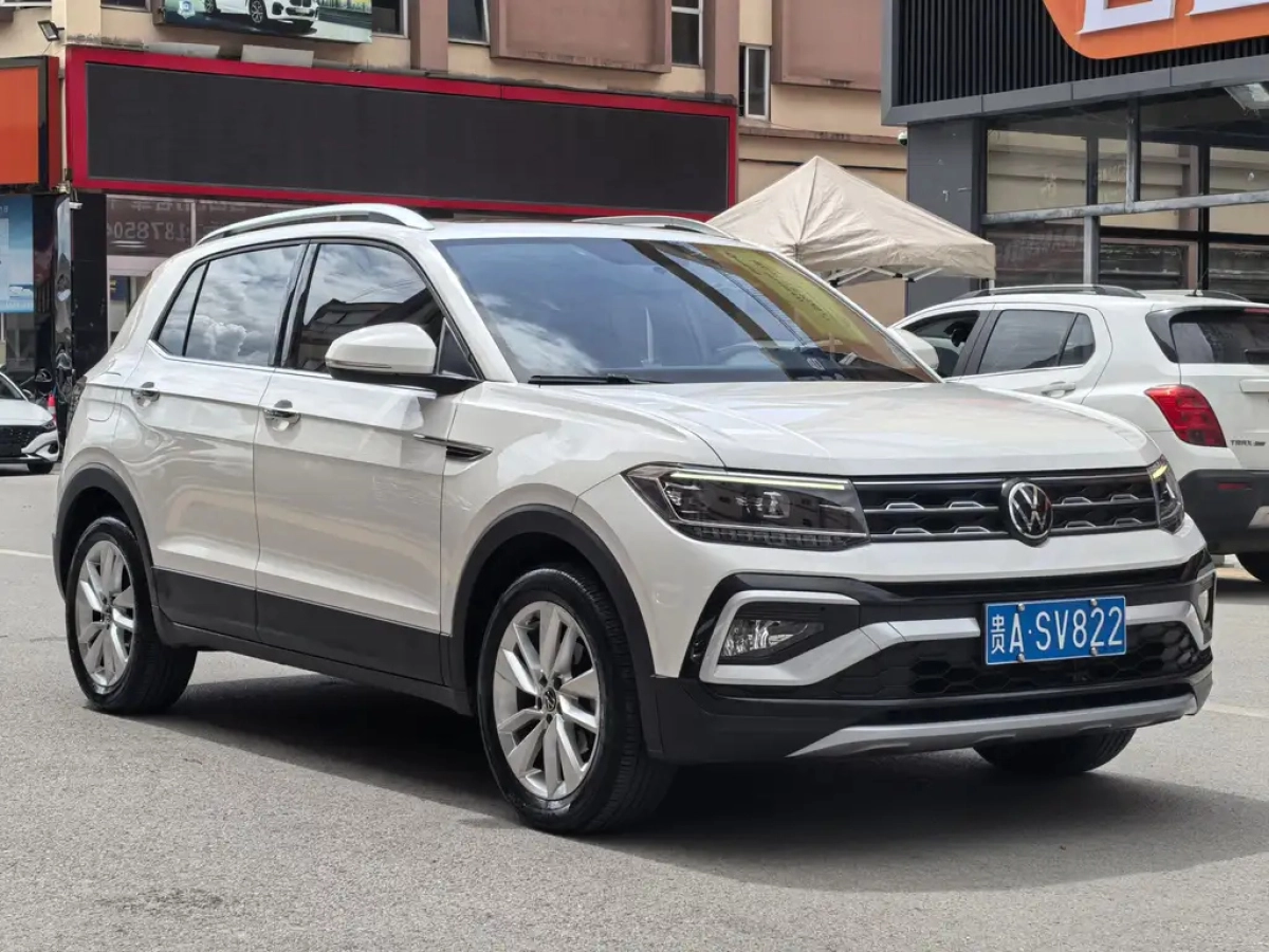 VOLKSWAGEN T-CROSS