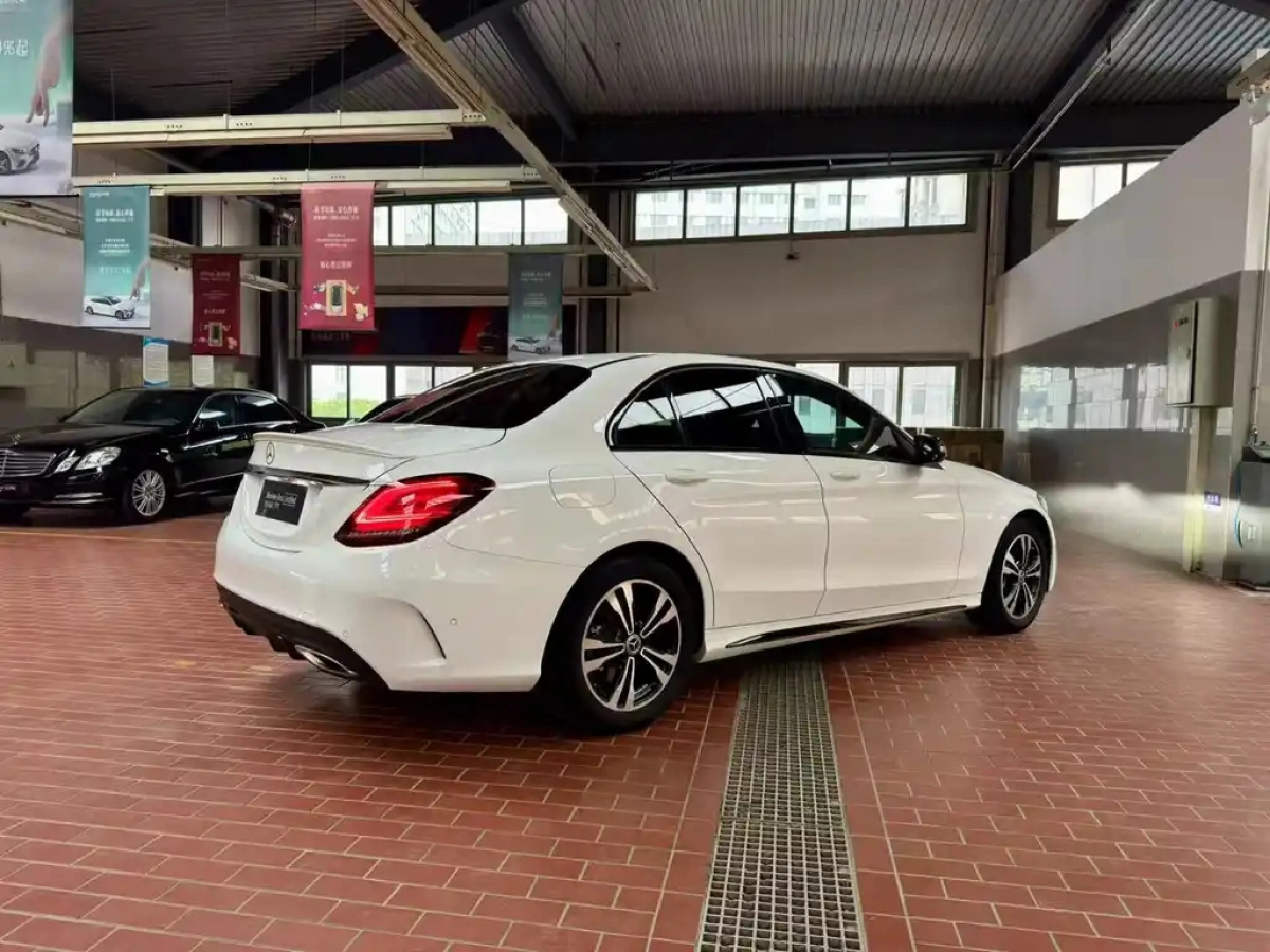 MERCEDES BENZ C-CLASS