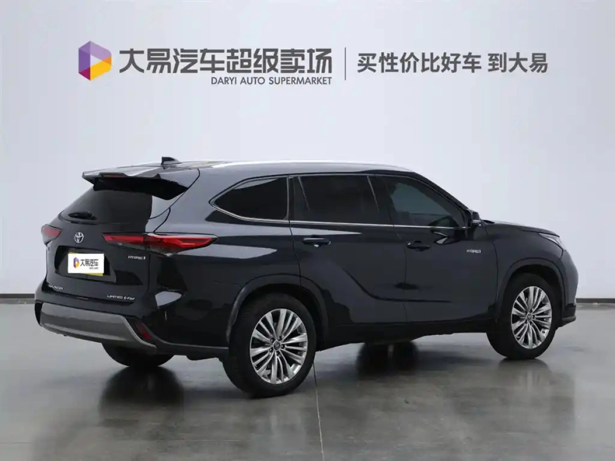 TOYOTA HIGHLANDER