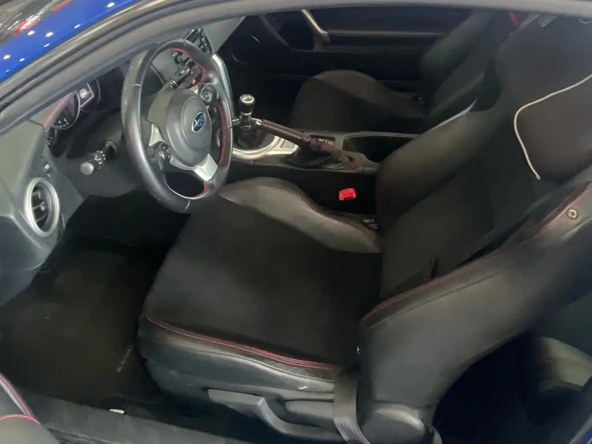 SUBARU BRZ