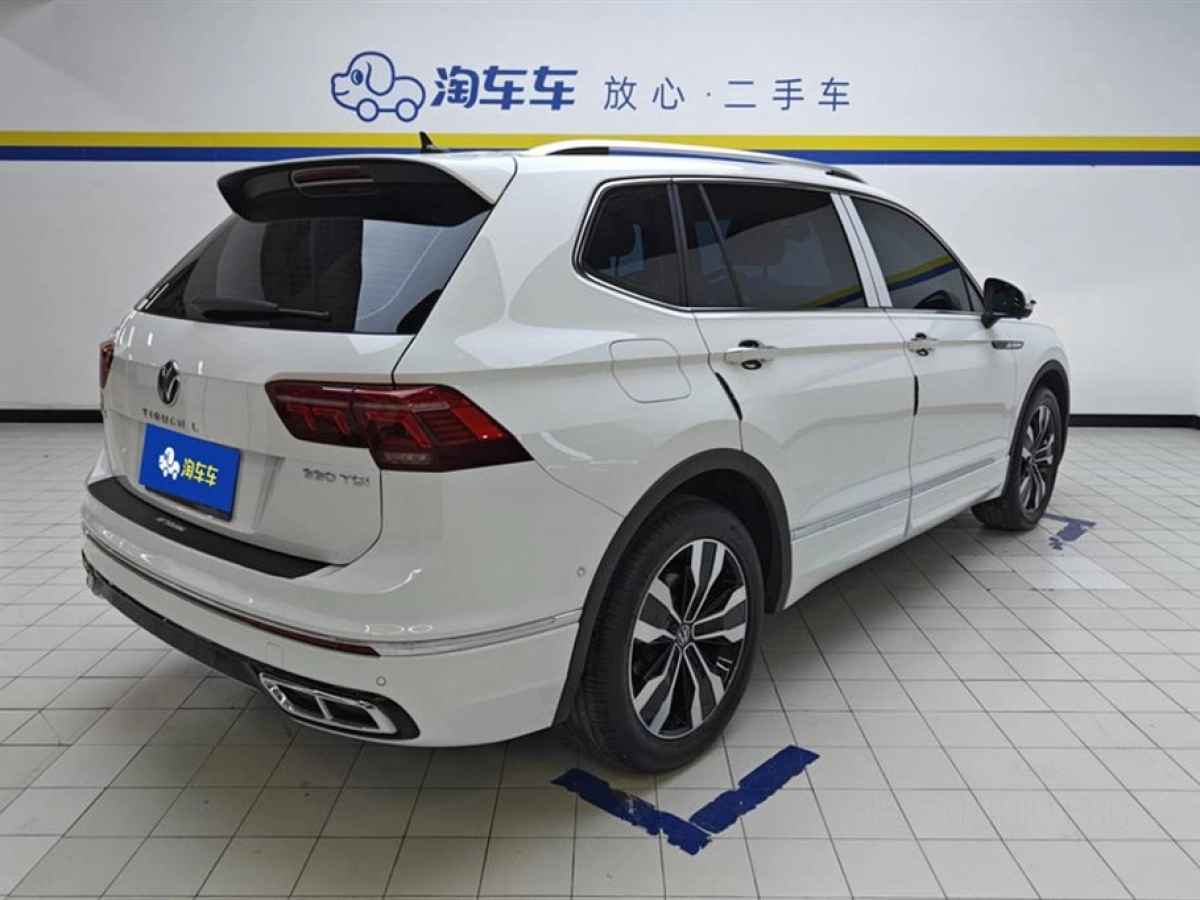 VOLKSWAGEN TIGUAN L