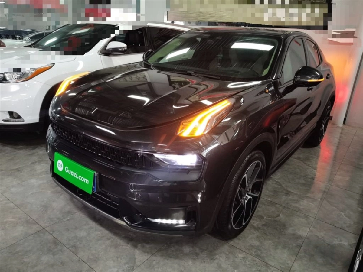 LYNK&CO 05