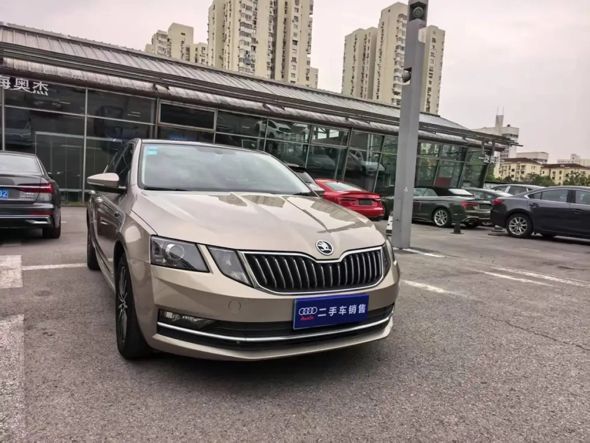 SKODA OCTAVIA