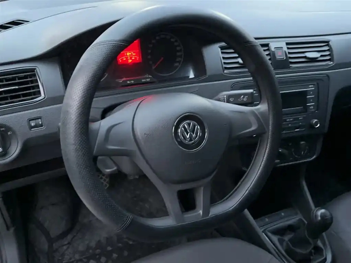 VOLKSWAGEN SANTANA