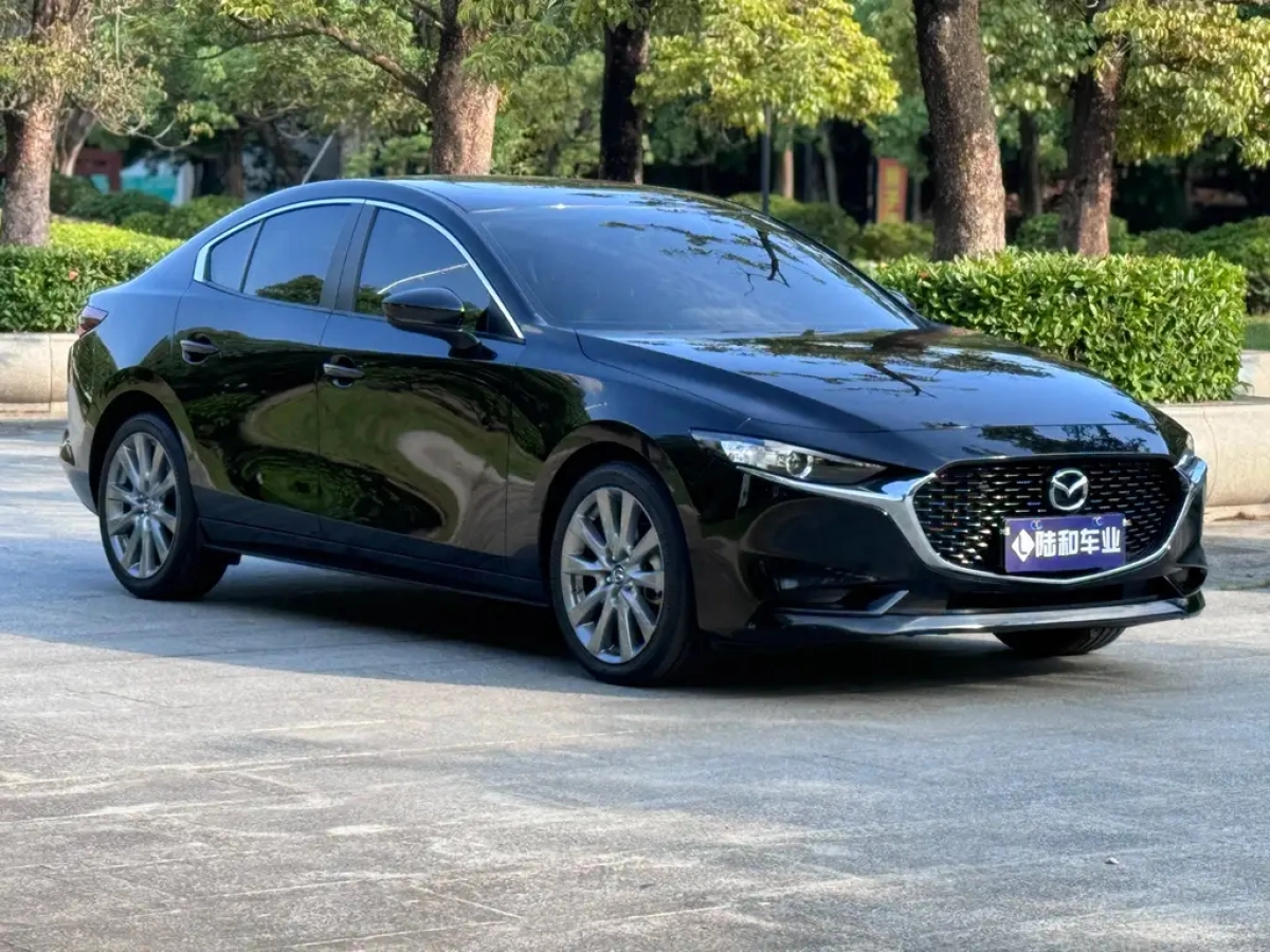 MAZDA 3 AXELA