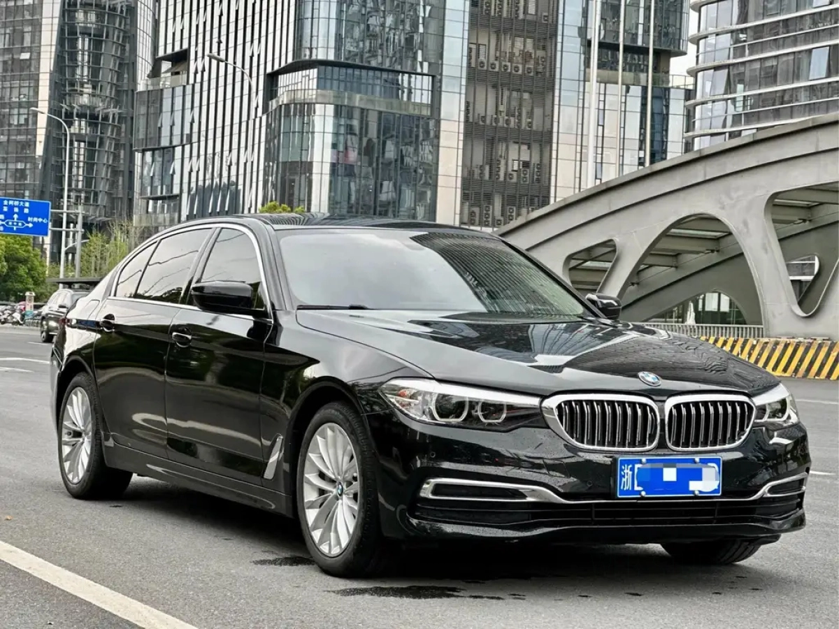 BMW 5-SERIES